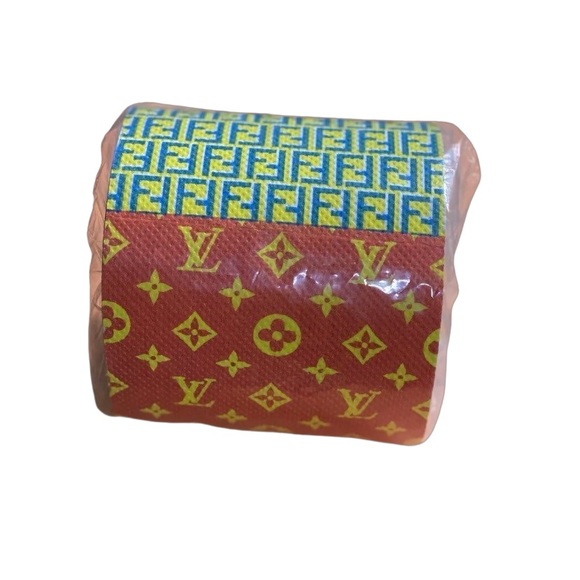 Chinatown Market Designer Toilet Paper COMPLEXCON Exclusive SS 2020 - Picture 2 of 3